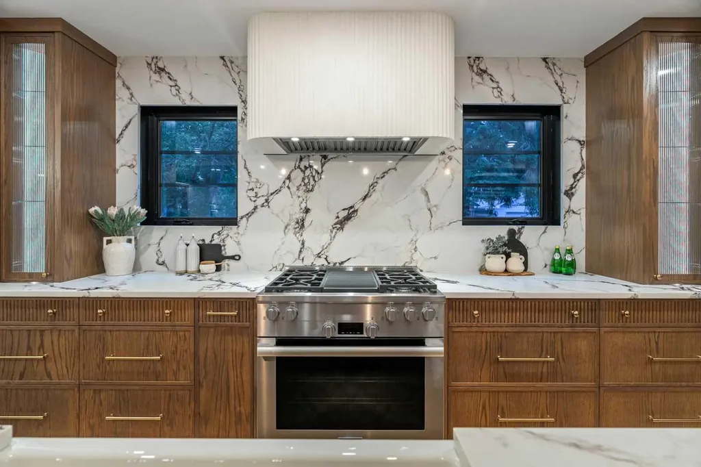 740 Willamette Drive SE Calgary AB T2J2A2