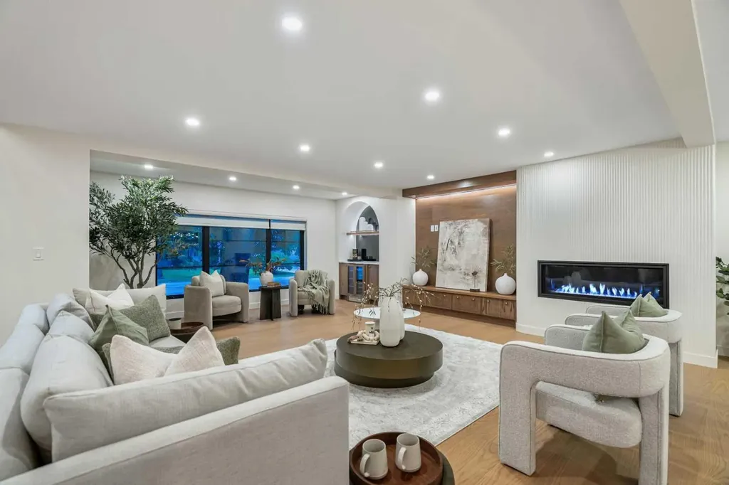 740 Willamette Drive SE Calgary AB T2J2A2