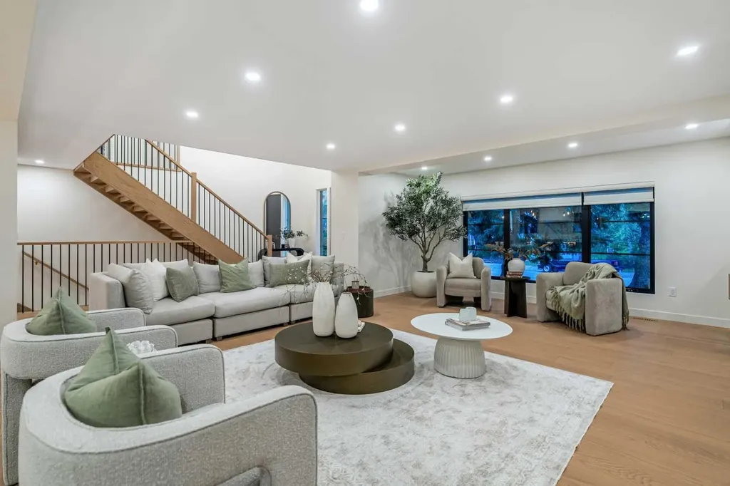 740 Willamette Drive SE Calgary AB T2J2A2