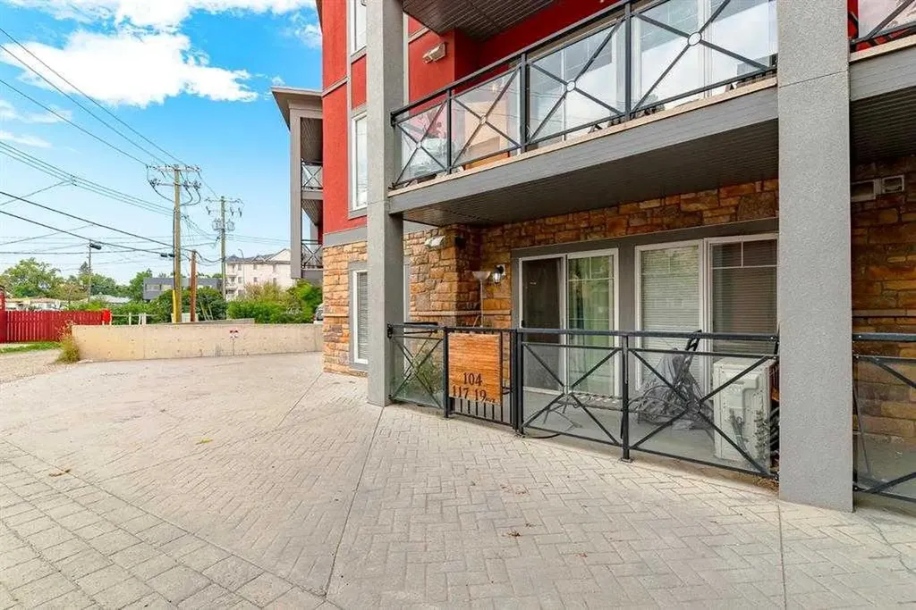 117 19 Avenue NE Calgary AB T2E 1N9