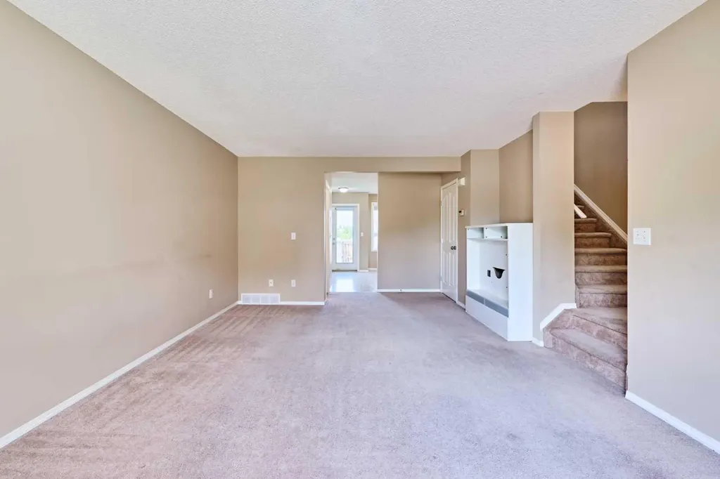 111 Tarawood Lane NE Calgary AB T3J 5C2