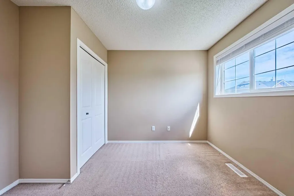 111 Tarawood Lane NE Calgary AB T3J 5C2