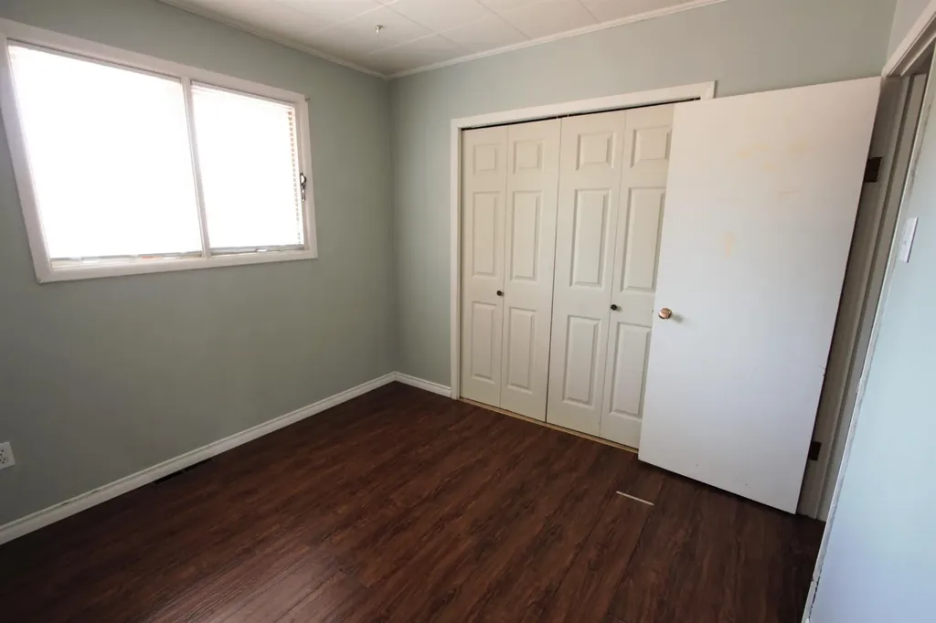 4605 56 Avenue Lloydminster AB T9V 0Z9