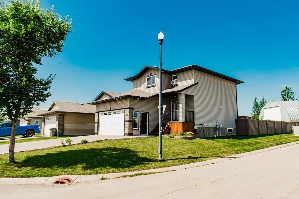 11726 Copperwood Road Grande Prairie AB T8X 0H4