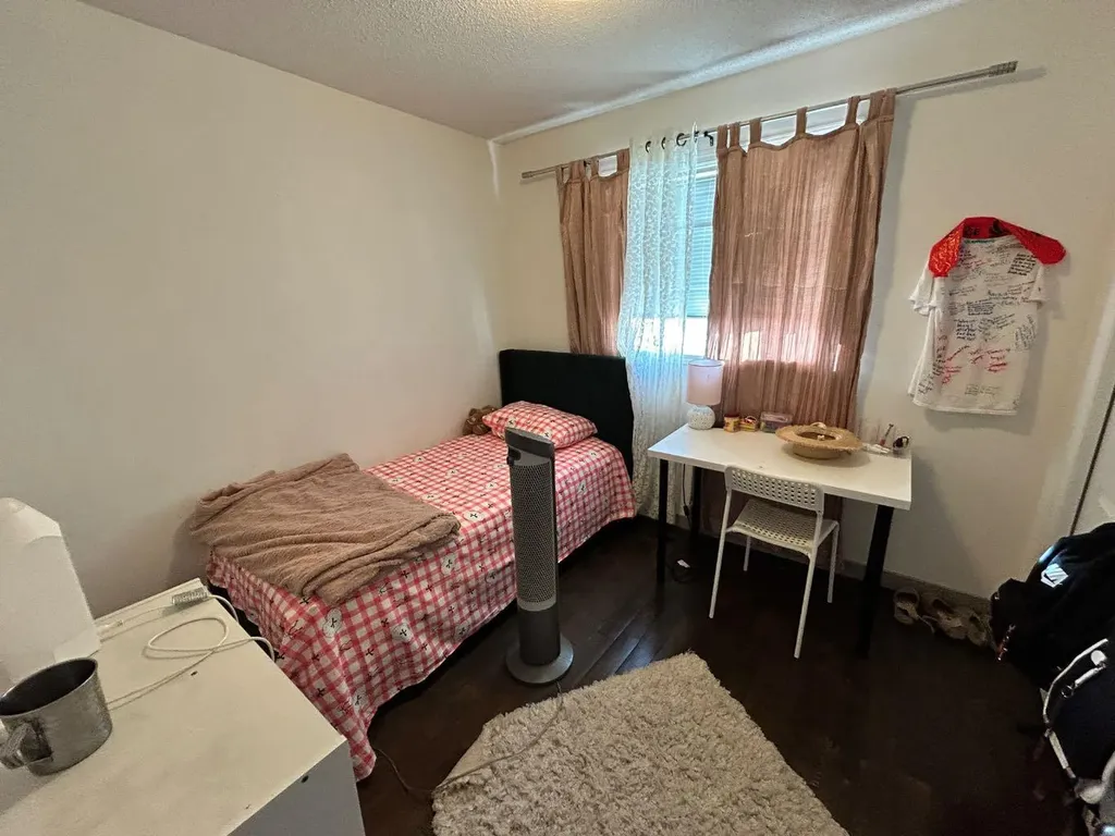 86 Covepark Road Calgary AB T3K 6B9