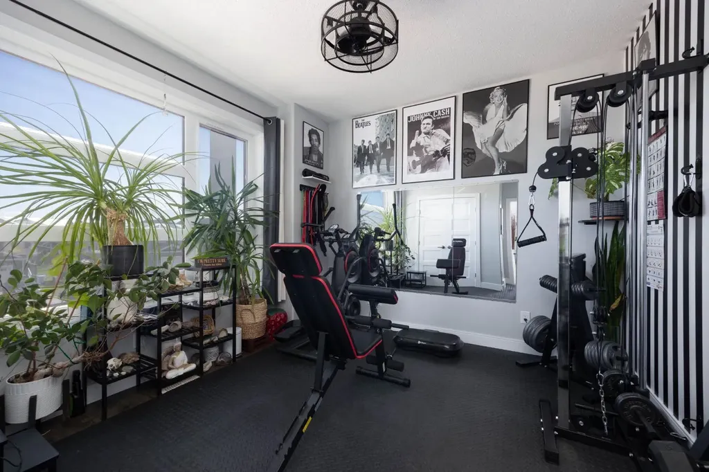 129 Amberwood Court Fort Mcmurray AB T9J 1E3