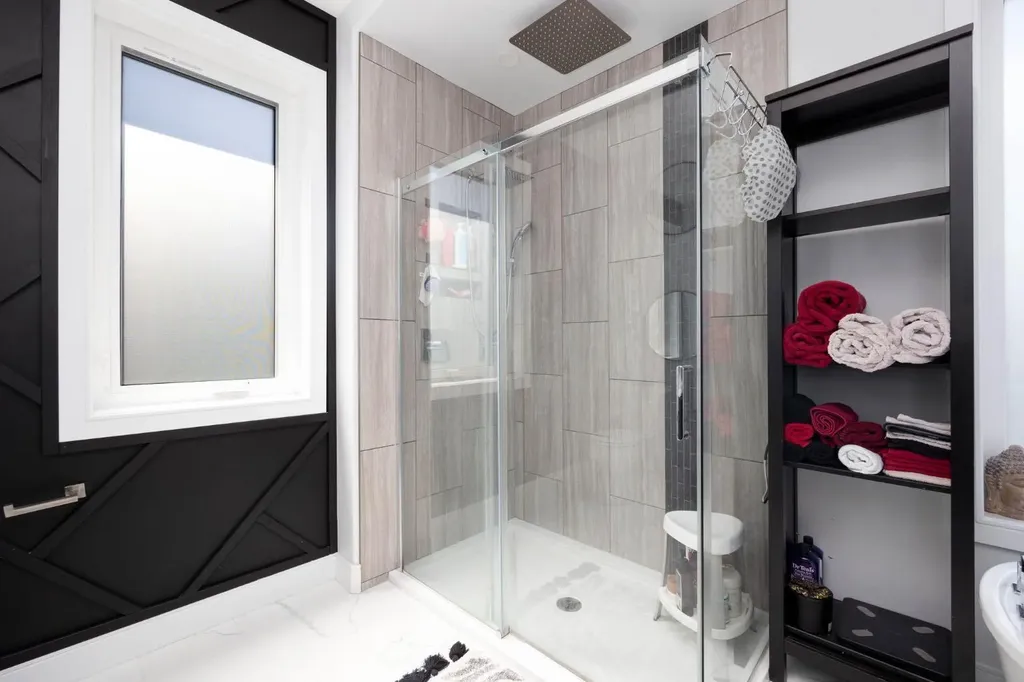 129 Amberwood Court Fort Mcmurray AB T9J 1E3