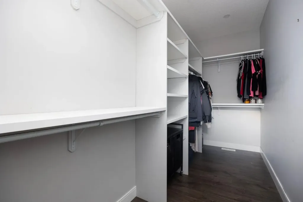 129 Amberwood Court Fort Mcmurray AB T9J 1E3