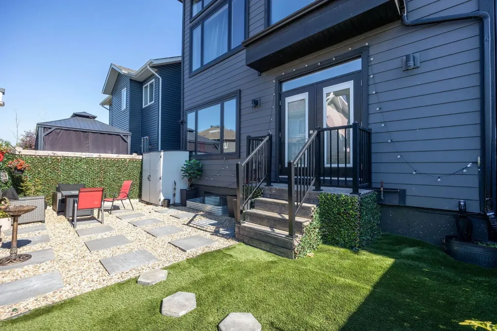 129 Amberwood Court Fort Mcmurray AB T9J 1E3