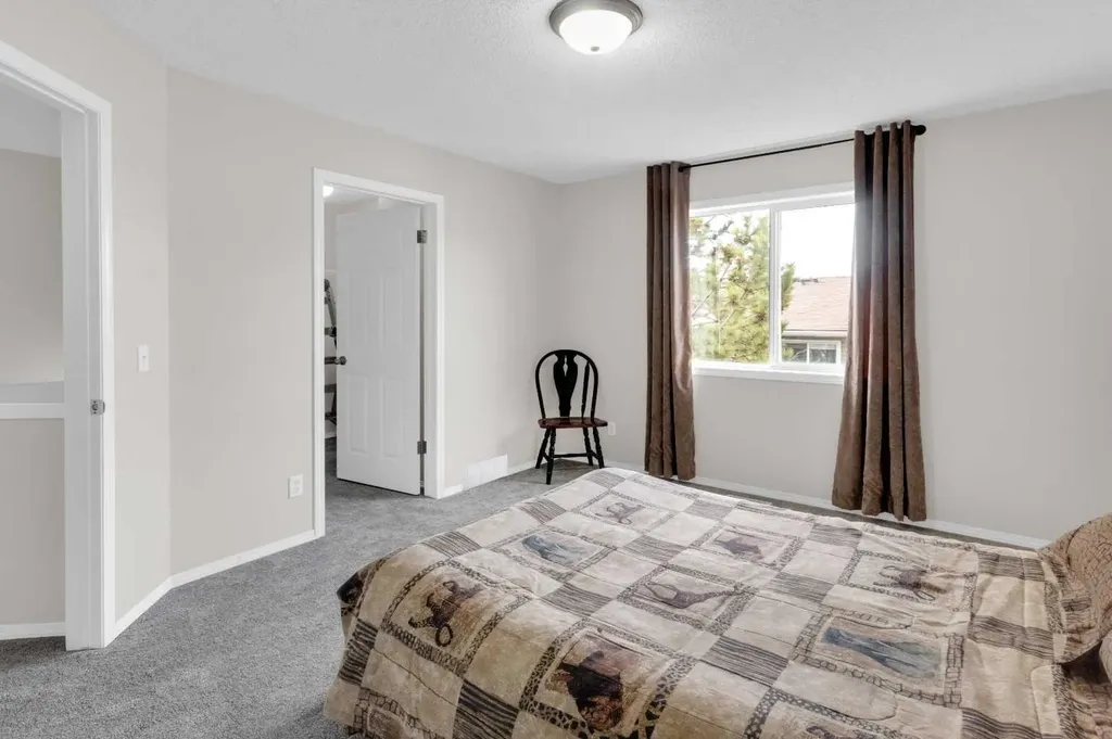 155 Tuscany Springs Gardens NW Calgary AB T3L2R5