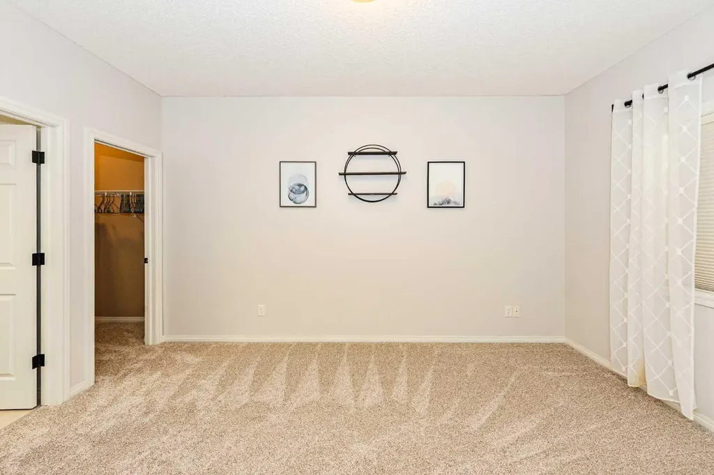 5021 34 Avenue Camrose AB T4V 5G2
