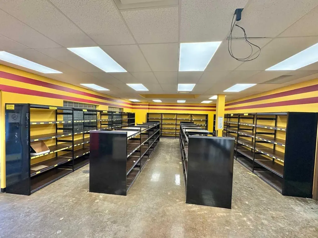 4617 50 Avenue Red Deer AB T4N 3Z9