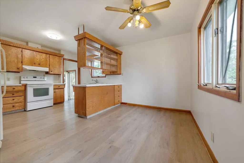211 9 Street N Vauxhall AB T0K 2K0