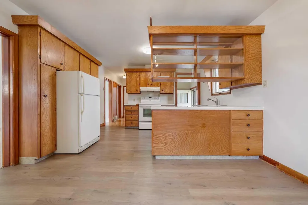211 9 Street N Vauxhall AB T0K 2K0