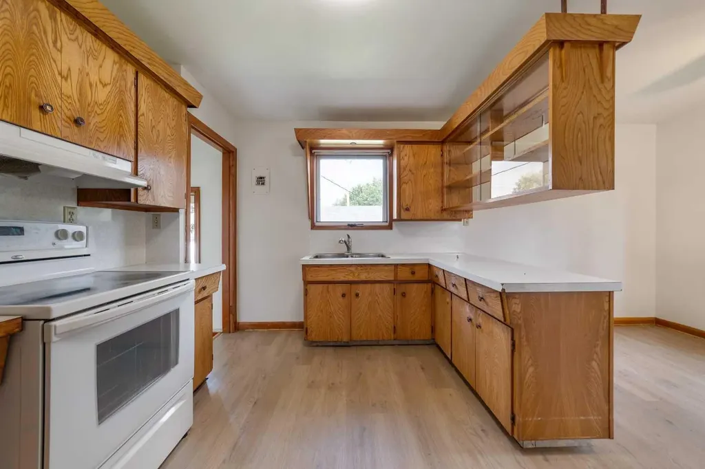 211 9 Street N Vauxhall AB T0K 2K0