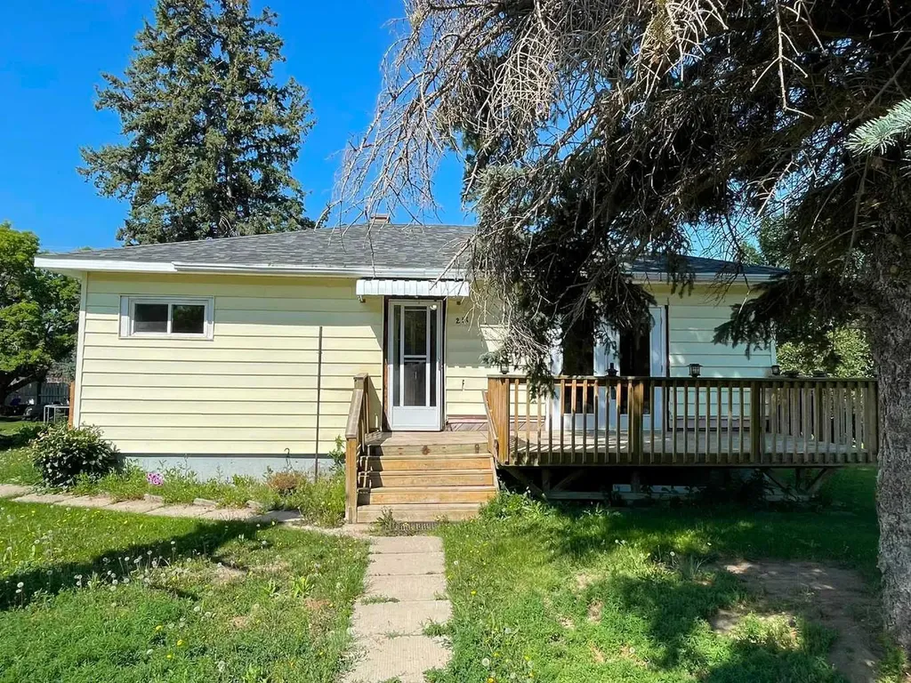 211 9 Street N Vauxhall AB T0K 2K0