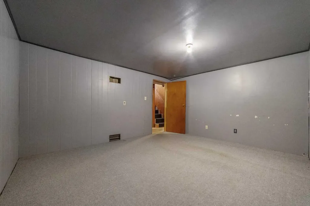 211 9 Street N Vauxhall AB T0K 2K0