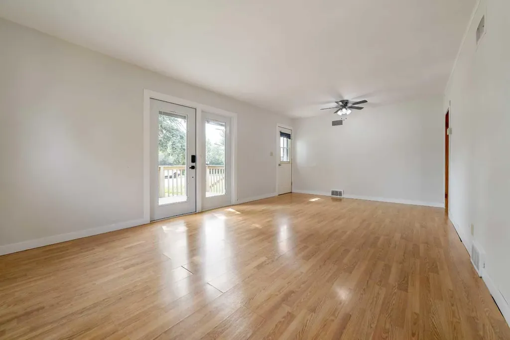 211 9 Street N Vauxhall AB T0K 2K0