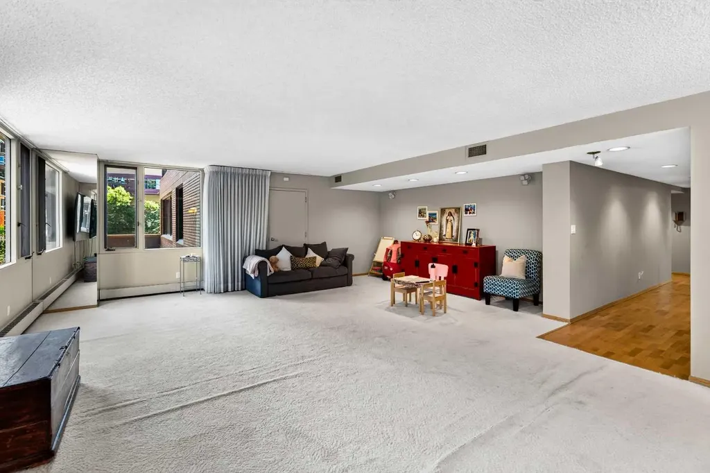 500 Eau Claire Avenue SW Calgary AB T2P 3R8