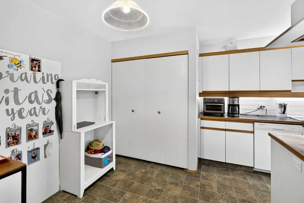 500 Eau Claire Avenue SW Calgary AB T2P 3R8