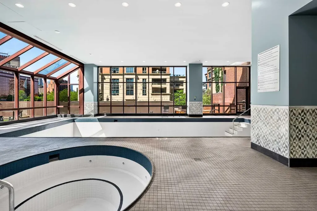 500 Eau Claire Avenue SW Calgary AB T2P 3R8
