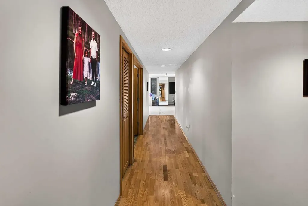 500 Eau Claire Avenue SW Calgary AB T2P 3R8