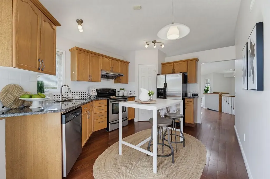 359 Hidden Ranch Place NW Calgary AB T3A 5N7