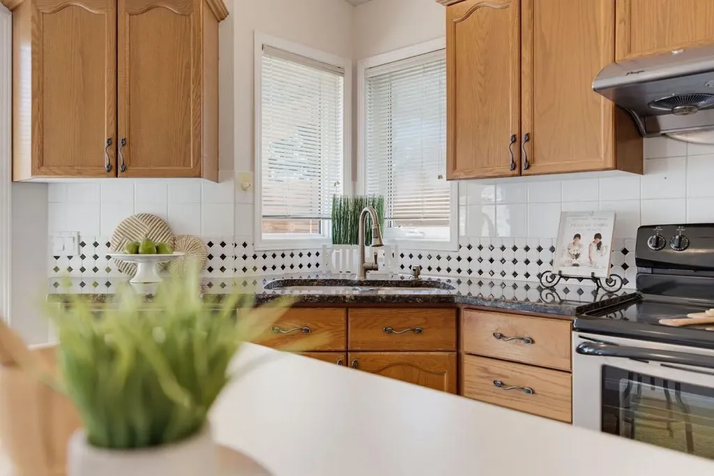 359 Hidden Ranch Place NW Calgary AB T3A 5N7