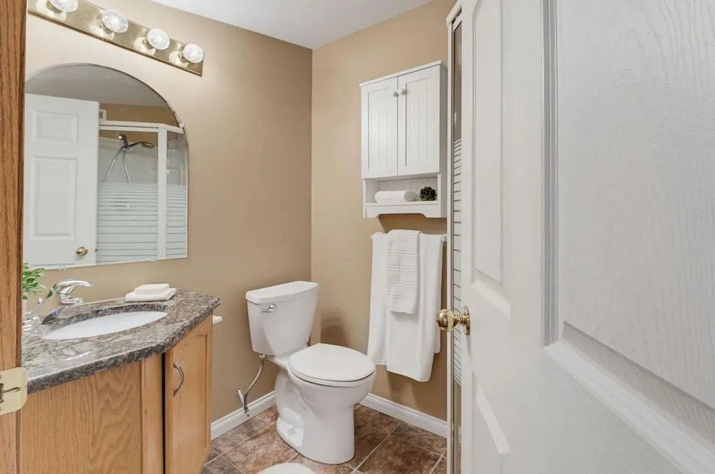 359 Hidden Ranch Place NW Calgary AB T3A 5N7