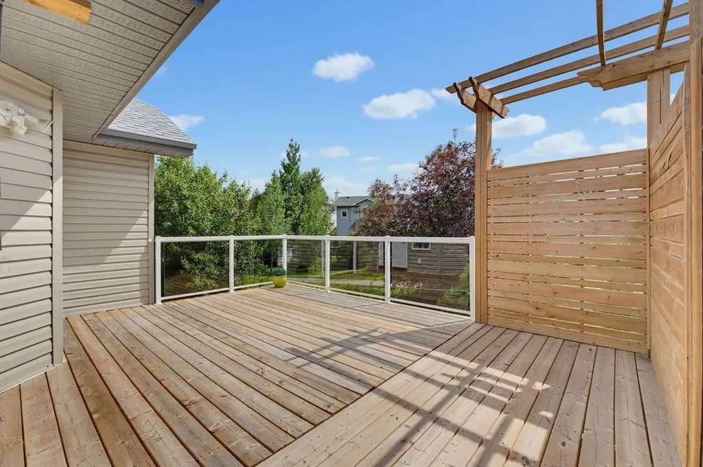 359 Hidden Ranch Place NW Calgary AB T3A 5N7