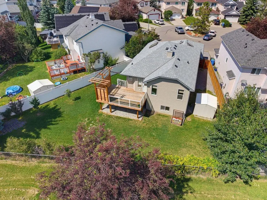 359 Hidden Ranch Place NW Calgary AB T3A 5N7