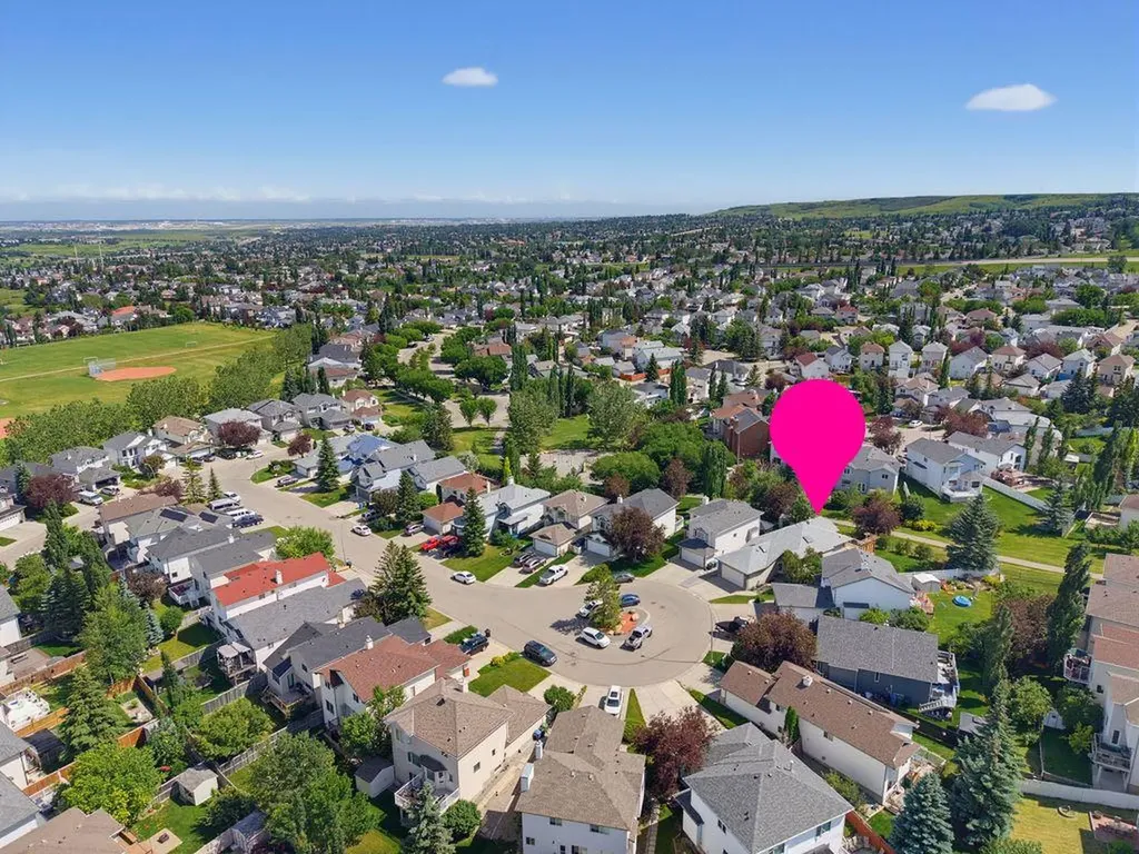 359 Hidden Ranch Place NW Calgary AB T3A 5N7