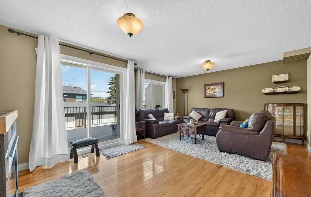 2412 Kensington Road NW Calgary AB T2N3S1
