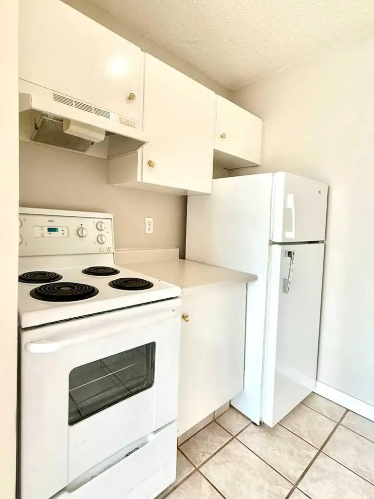 4820 47 Avenue Red Deer AB T4N 6B9