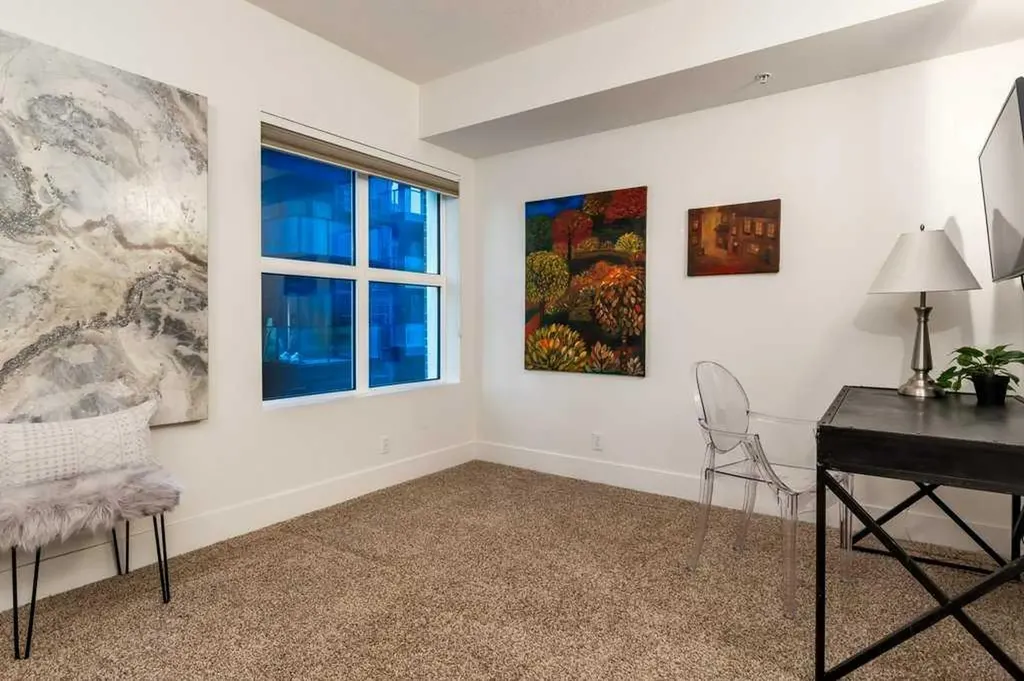 110 7 Street SW Calgary AB T2P 5M9