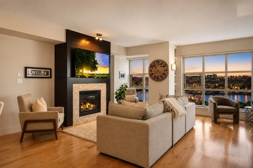 110 7 Street SW Calgary AB T2P 5M9