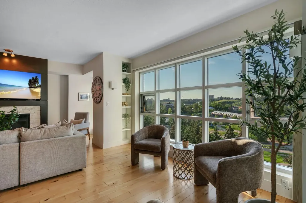 110 7 Street SW Calgary AB T2P 5M9