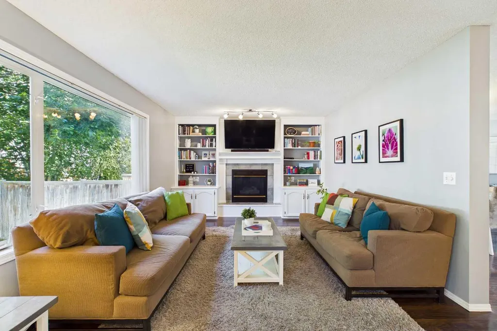 70 Coventry Crescent NE Calgary AB T3K 4Y9