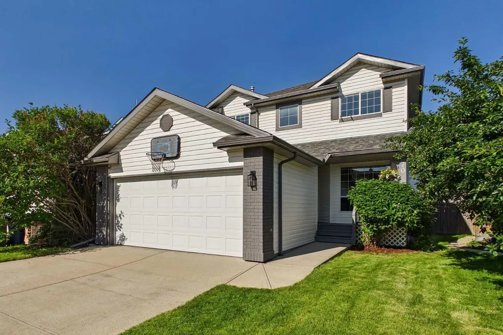 70 Coventry Crescent NE Calgary AB T3K 4Y9