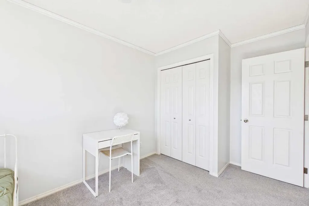 70 Coventry Crescent NE Calgary AB T3K 4Y9