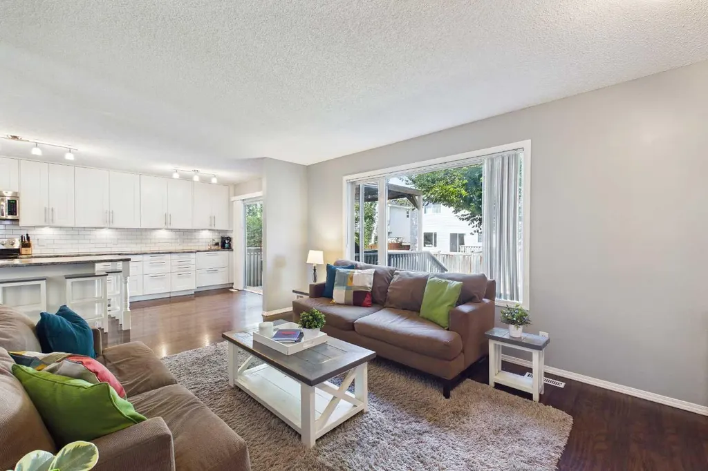 70 Coventry Crescent NE Calgary AB T3K 4Y9