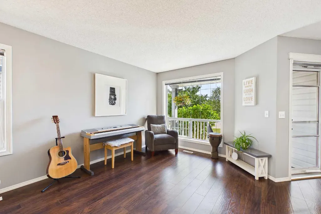 70 Coventry Crescent NE Calgary AB T3K 4Y9
