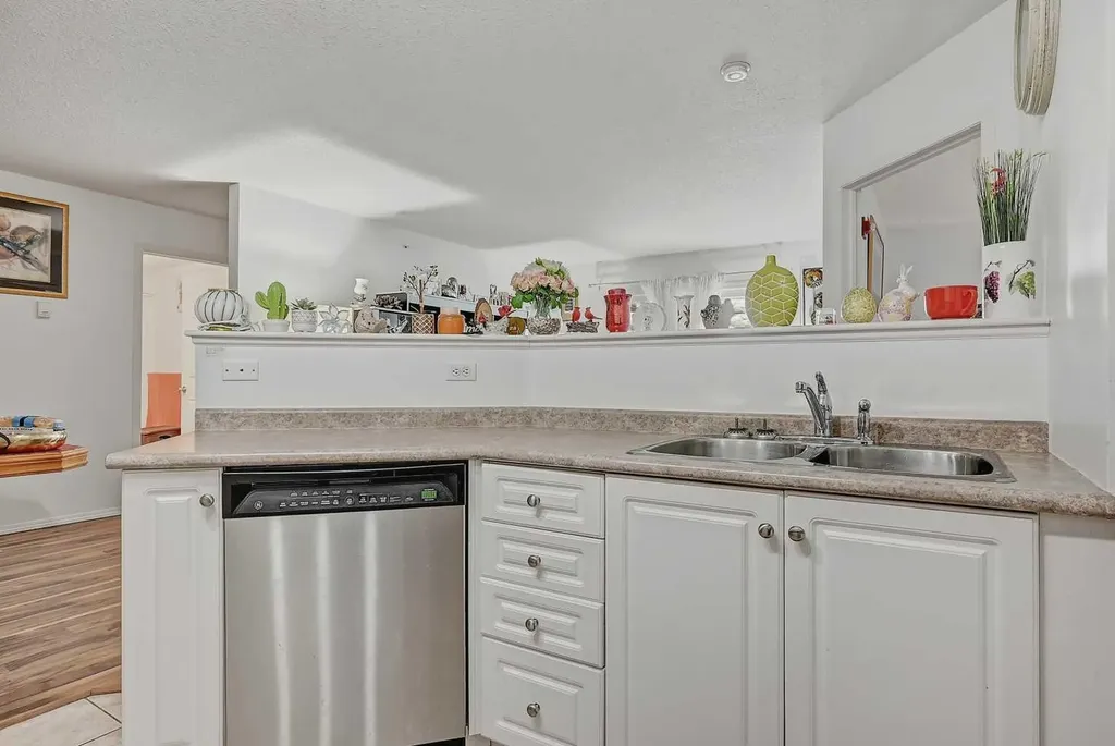 11220 104 Avenue Grande Prairie AB T8V 0P3