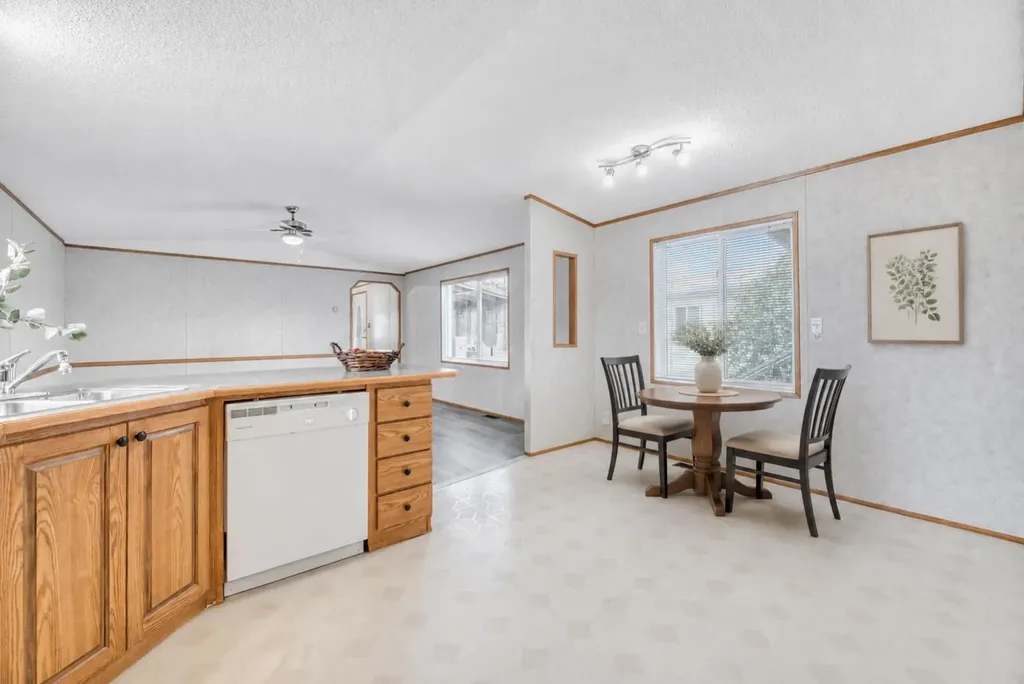 38 Doubletree Way Strathmore AB T1P 1M8
