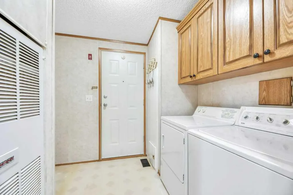 38 Doubletree Way Strathmore AB T1P 1M8