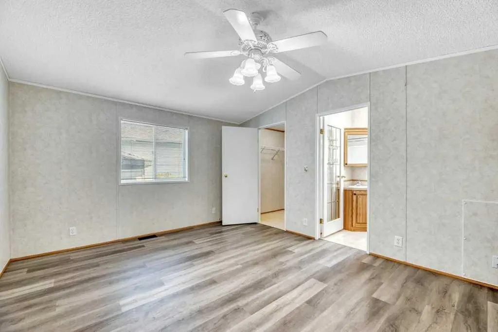 38 Doubletree Way Strathmore AB T1P 1M8