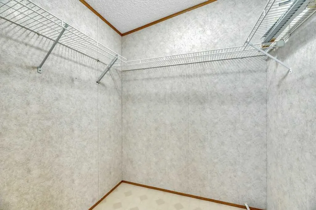 38 Doubletree Way Strathmore AB T1P 1M8