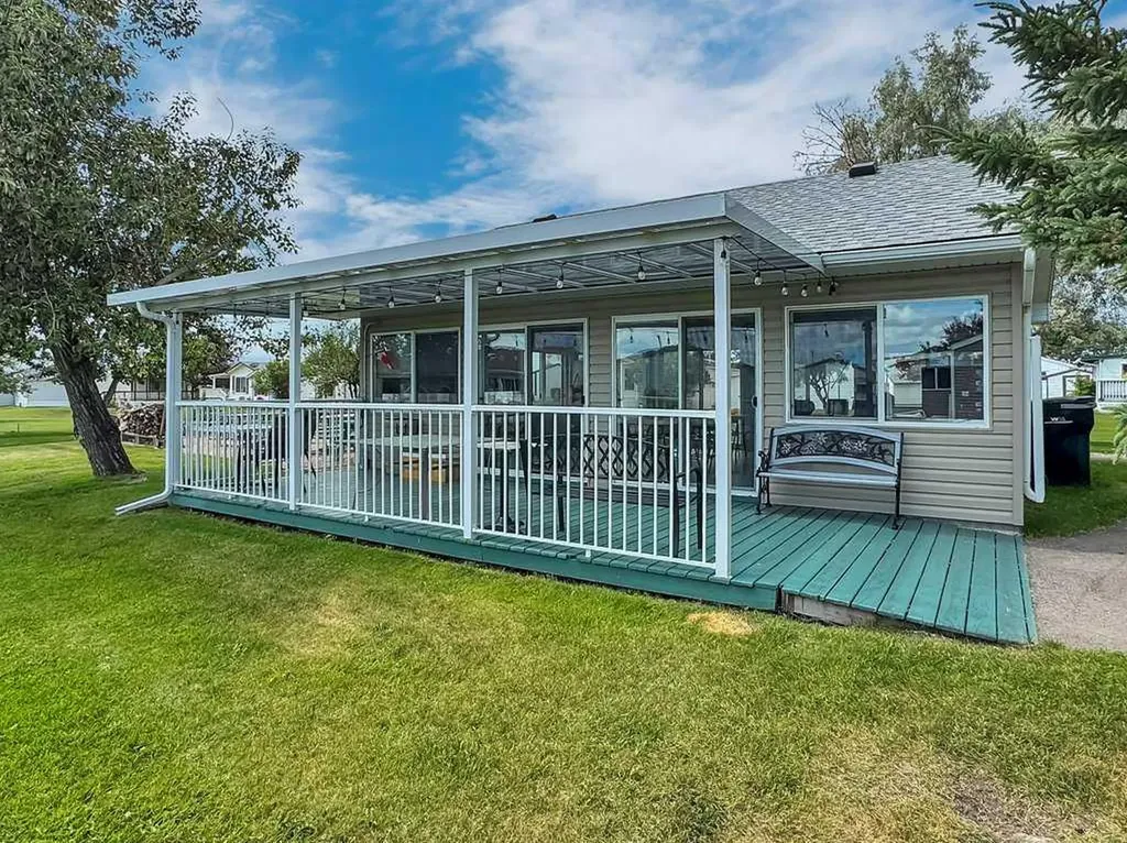 38 Doubletree Way Strathmore AB T1P 1M8