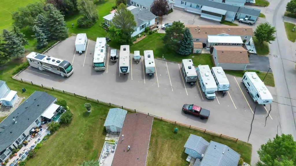 38 Doubletree Way Strathmore AB T1P 1M8