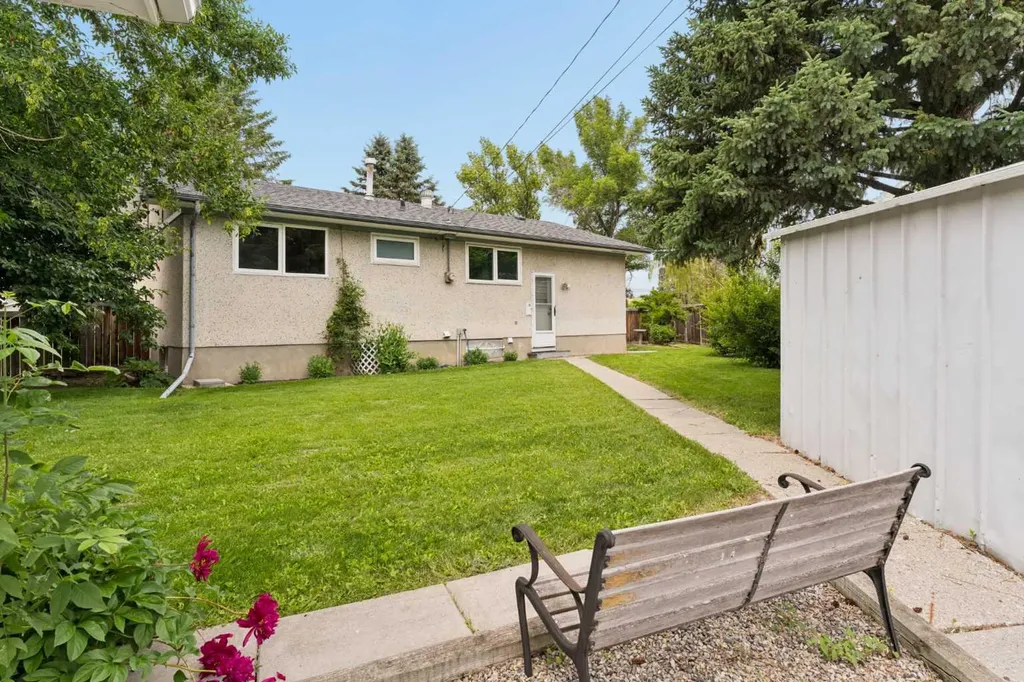604 Foritana Road SE Calgary AB T2A2B8